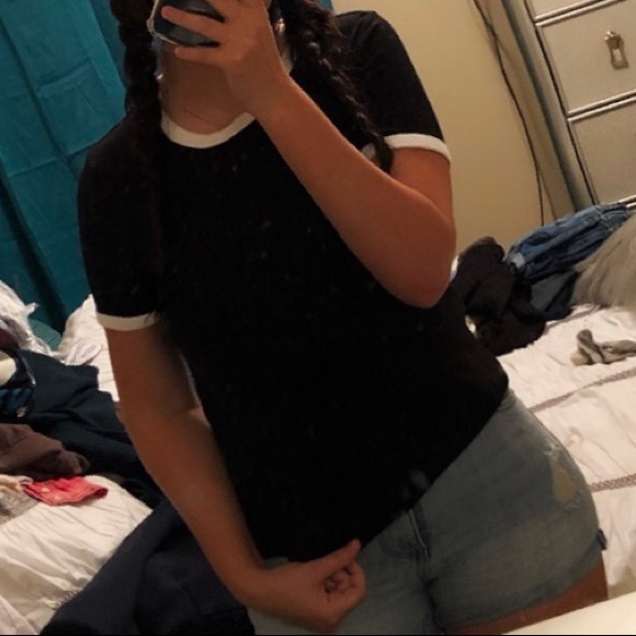 T-shirt - Picture 2 of 3